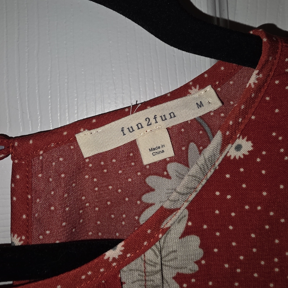 Fun 2 Fun Red Floral Blouse - Picture 3 of 3